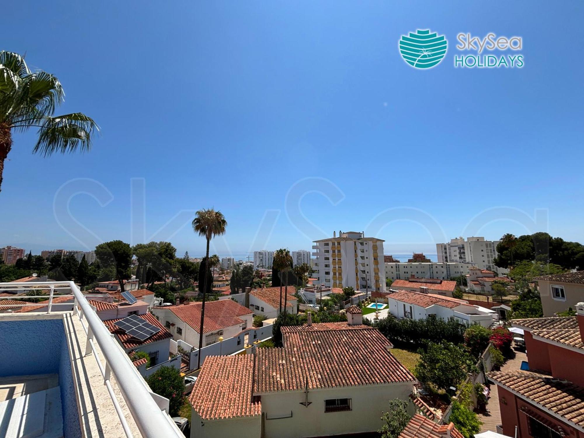 Апартаменты Skysea Benalmadena Puerto Marina Экстерьер фото
