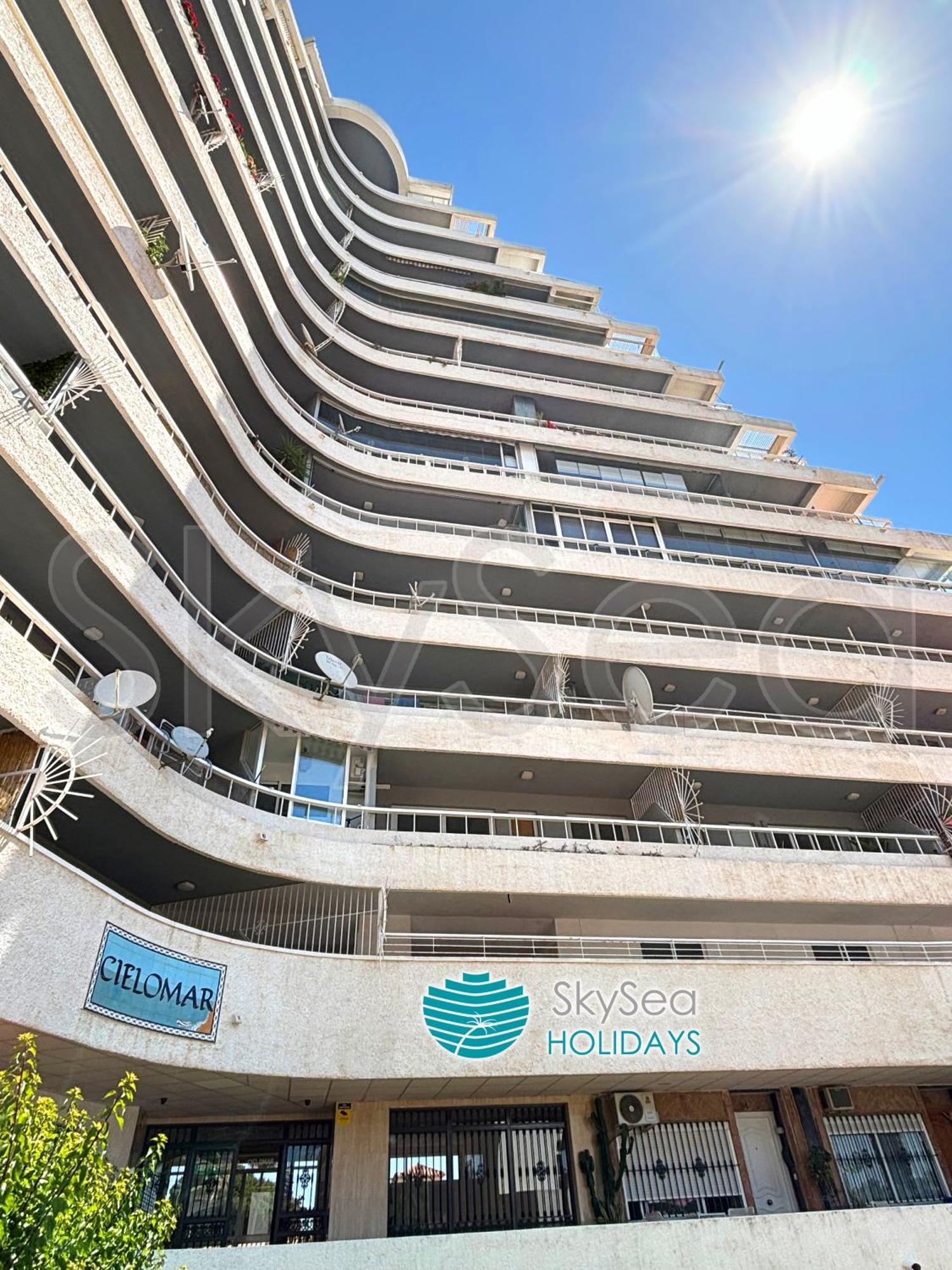 Апартаменты Skysea Benalmadena Puerto Marina Экстерьер фото