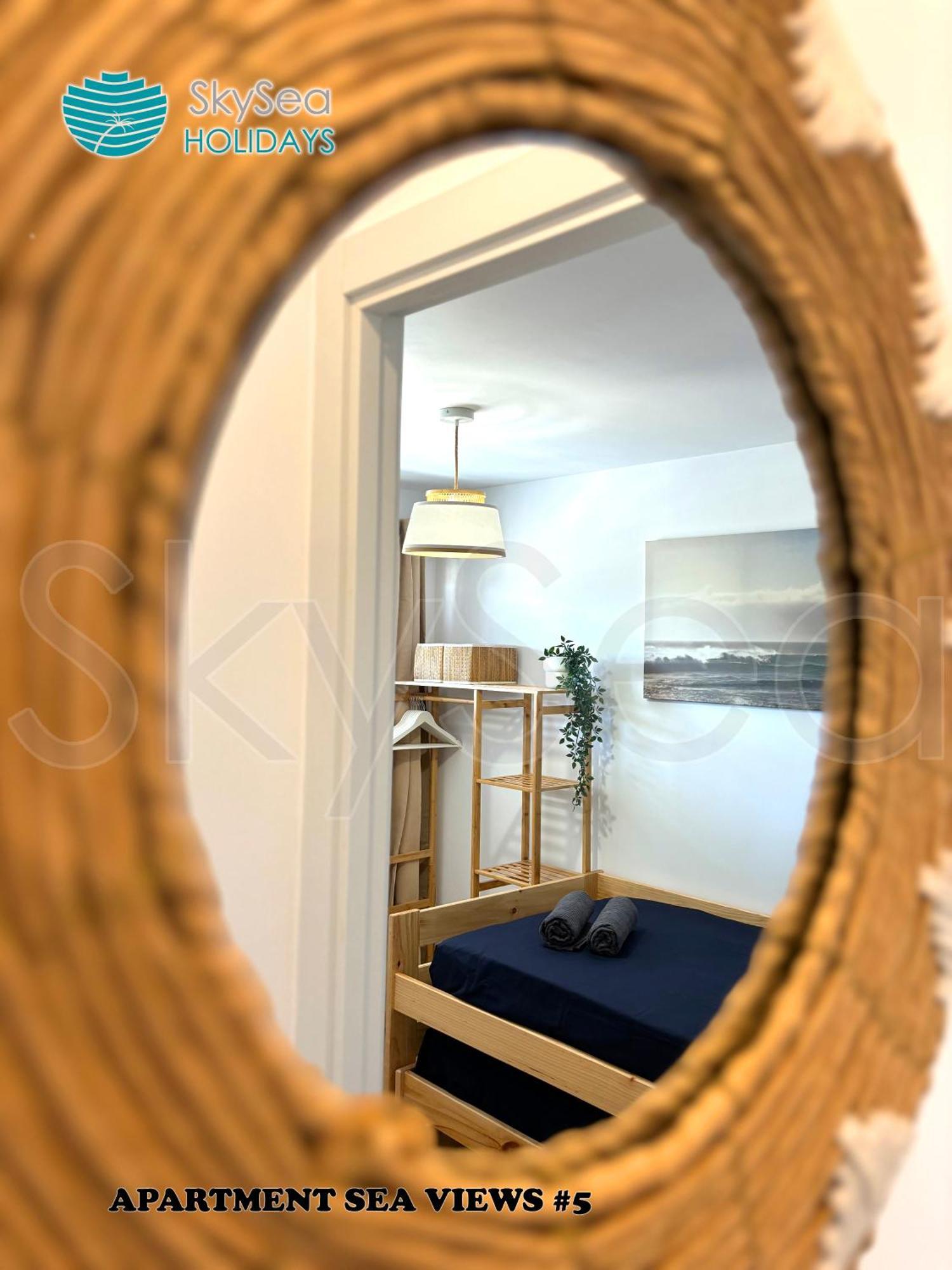 Апартаменты Skysea Benalmadena Puerto Marina Экстерьер фото