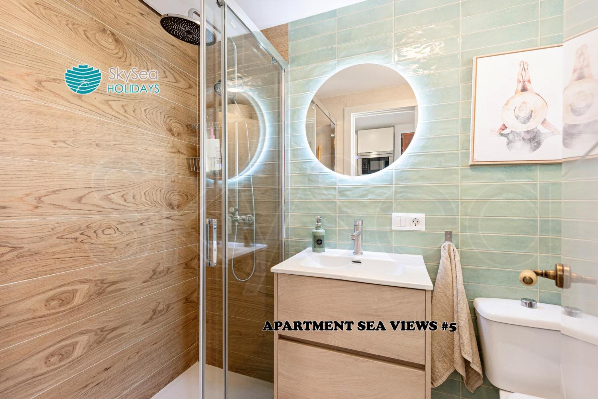 Апартаменты Skysea Benalmadena Puerto Marina Экстерьер фото