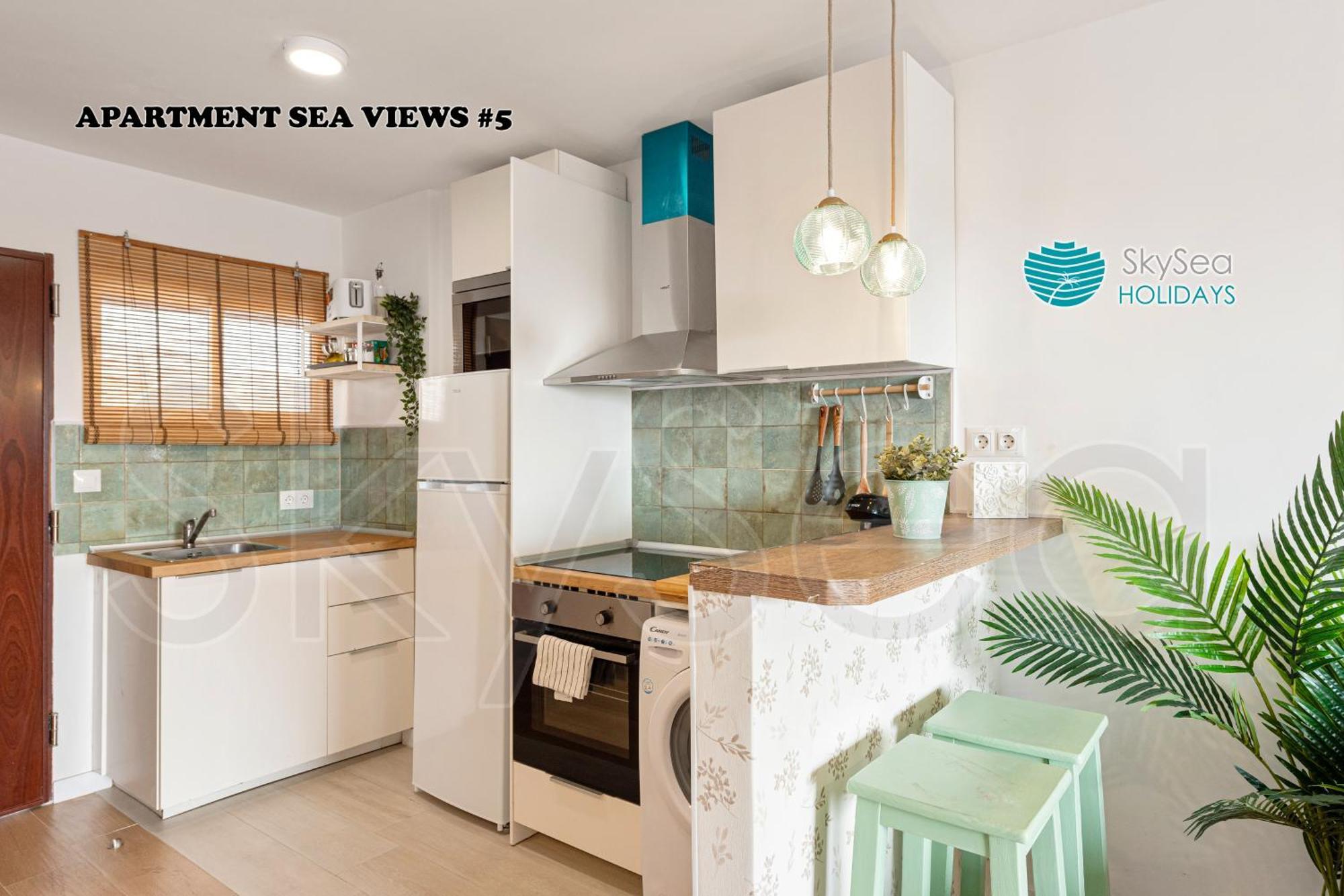 Апартаменты Skysea Benalmadena Puerto Marina Экстерьер фото