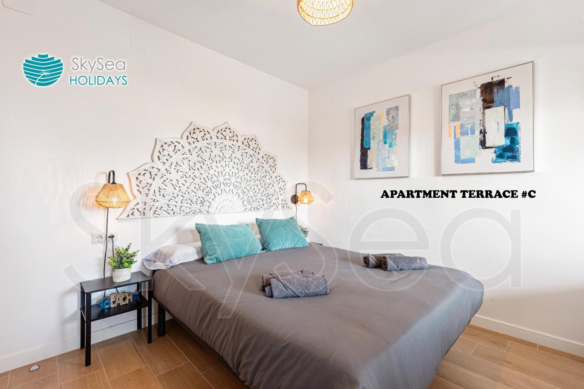 Апартаменты Skysea Benalmadena Puerto Marina Экстерьер фото